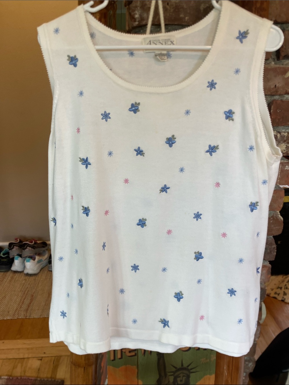 Vintage Casual Corner XL White Tank with Blue & Pink Floral Print